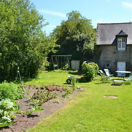 Holiday home Self Catering Des Trauchandieres Saint-Jouan-des-Guerets