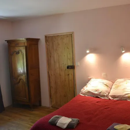 Holiday home Self Catering Des Trauchandieres Saint-Jouan-des-Guerets